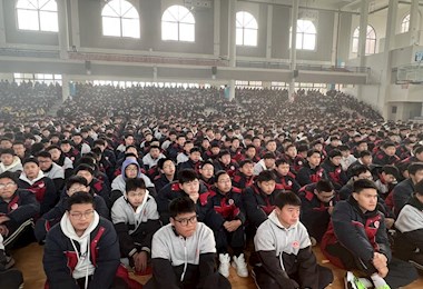 湘北职专：筑牢安全防线，共绘青春蓝图——3月男生大会